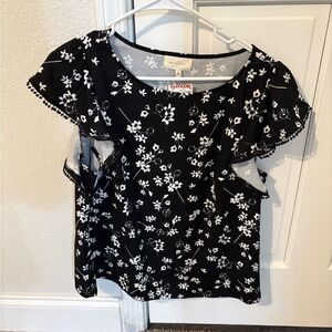 MELLODAY Black and White Flutter Sleeve Blouse with Cut Out Ruffled Design